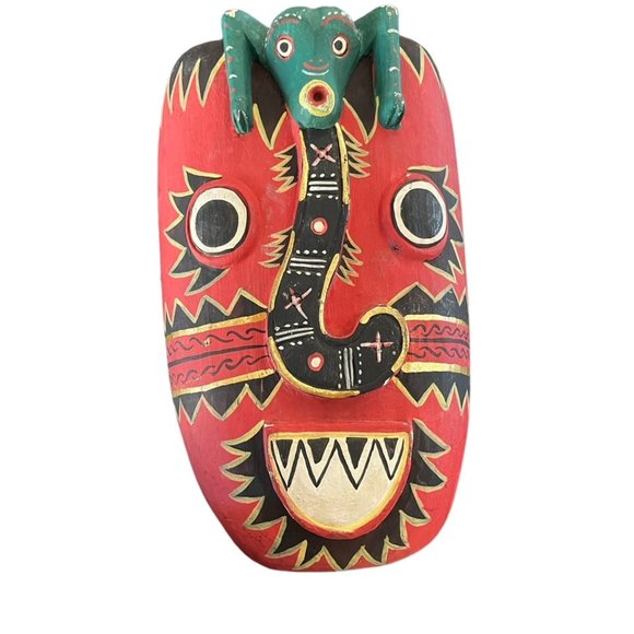 Tribal wooden mask - Picture 1 of 5